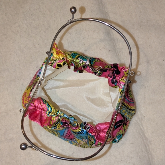 FORNASH Colorful Spring print Purse - Picture 12 of 14